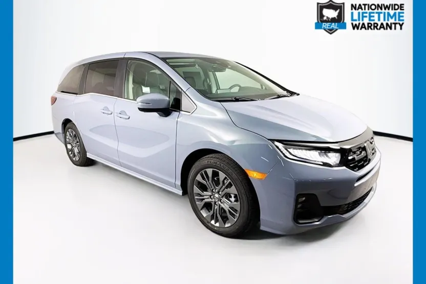 2026 Honda Odyssey Touring photo 1