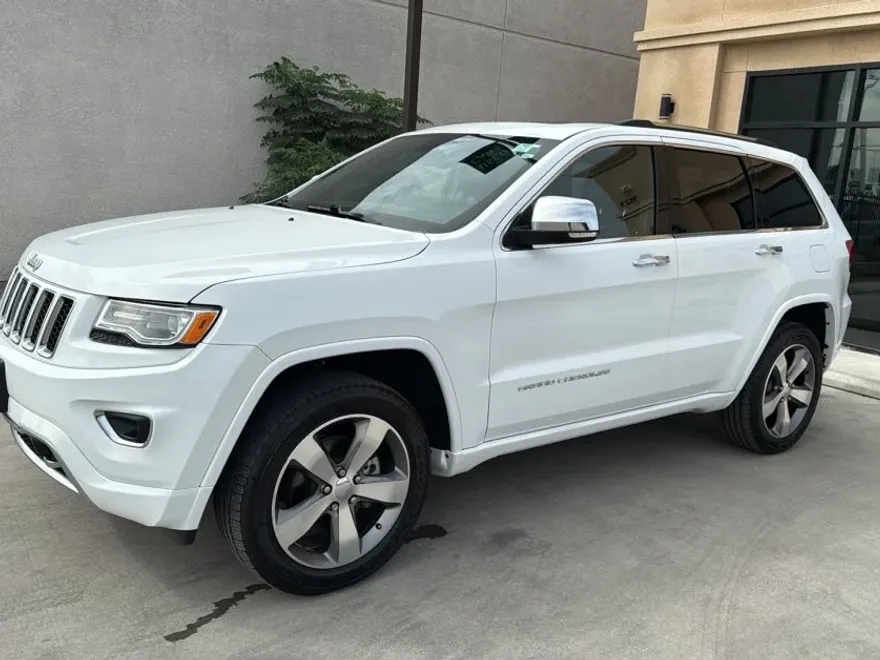 2015 Jeep Grand Cherokee Overland Sport photo 1