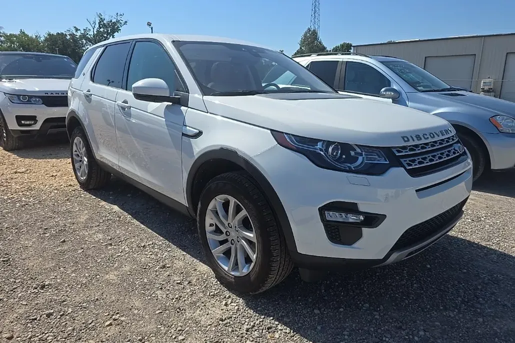 2019 Land Rover Discovery Sport HSE photo 1