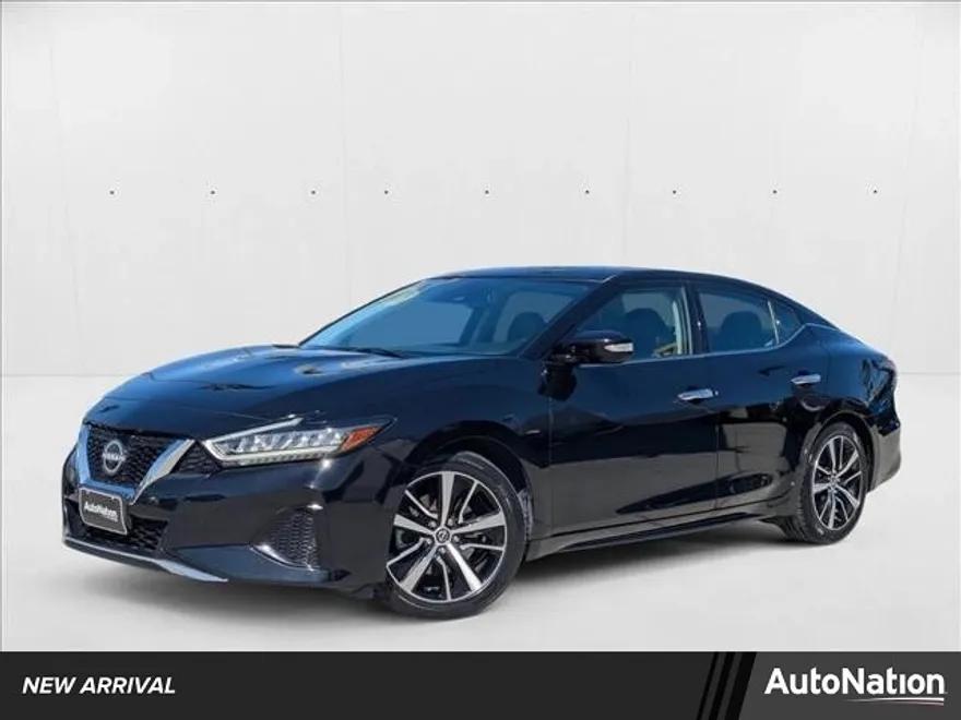2023 Nissan Maxima SV photo 1