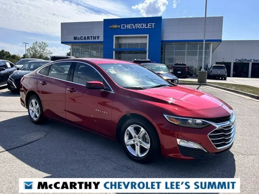 2024 Chevrolet Malibu 1LT photo 1