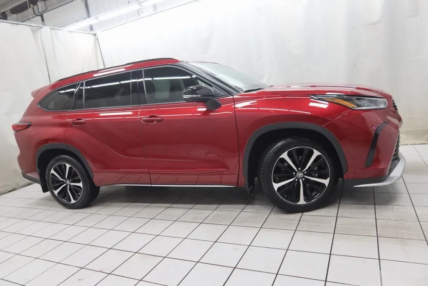 2021 Toyota Highlander XSE photo 1
