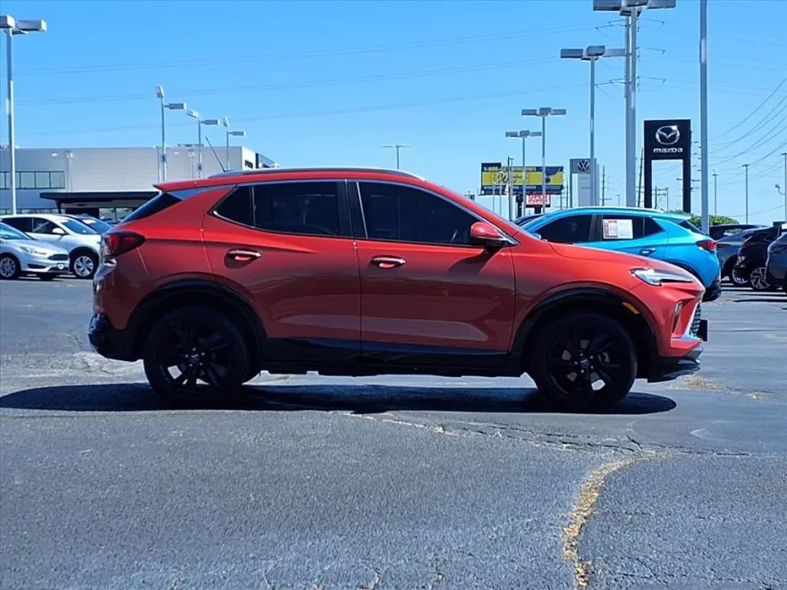 2024 Buick Encore GX Sport Touring photo 1
