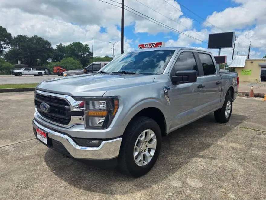 2023 Ford F-150 XLT photo 1
