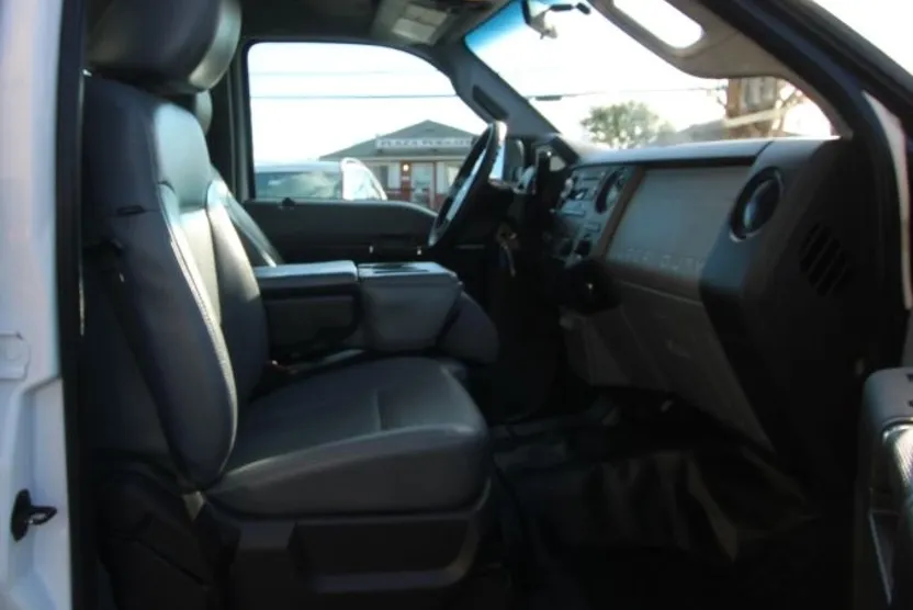 2015 Ford F-250 photo 1