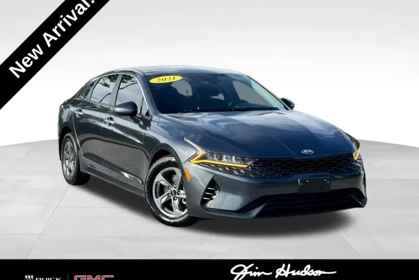 2021 Kia K5 LXS photo 1