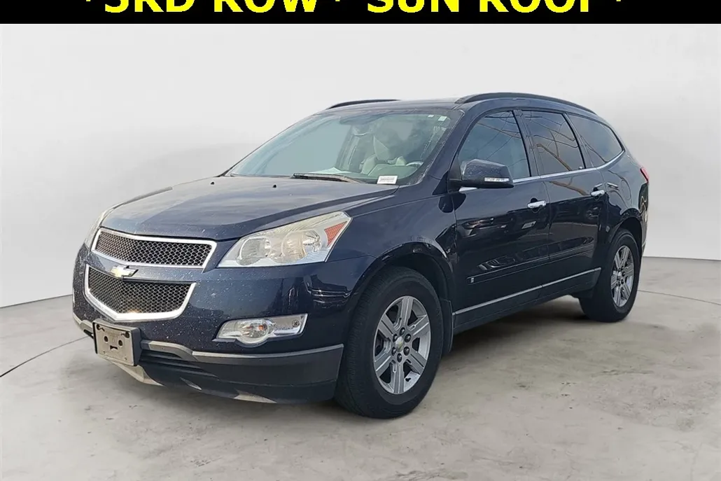 2010 Chevrolet Traverse 2LT photo 1
