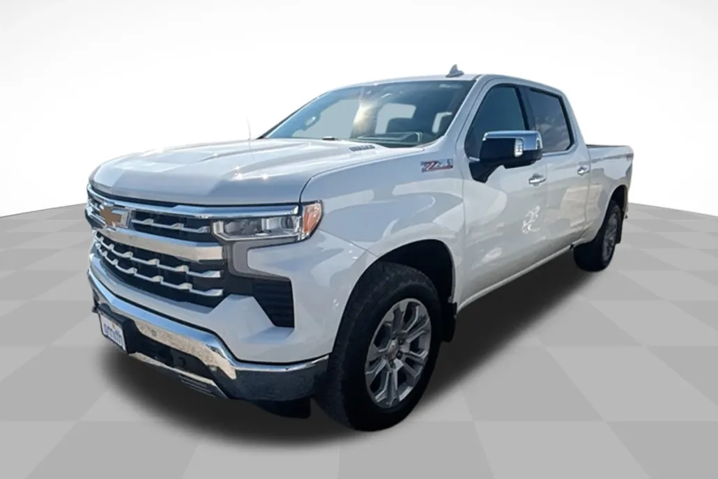 2024 Chevrolet Silverado 1500 LTZ photo 1