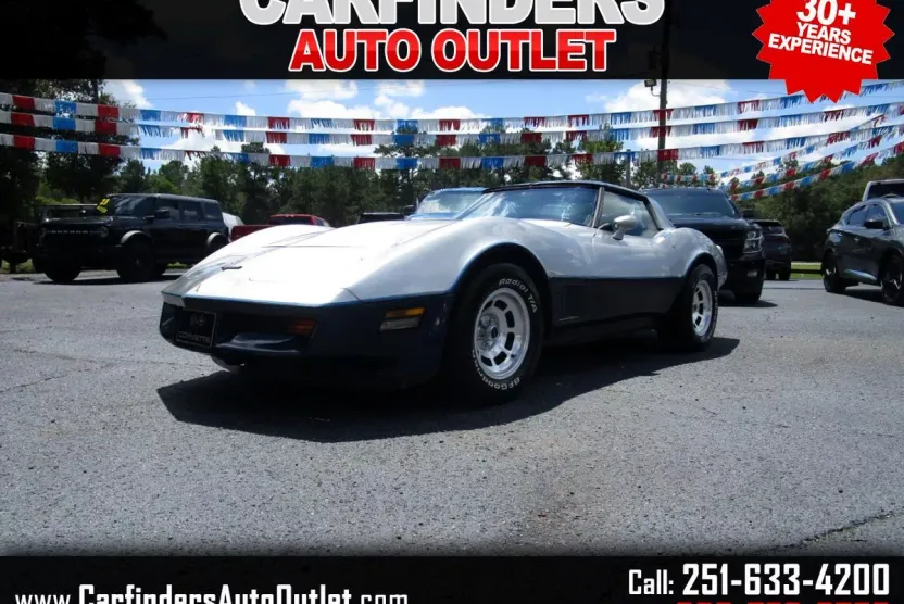 1981 Chevrolet Corvette Coupe photo 1