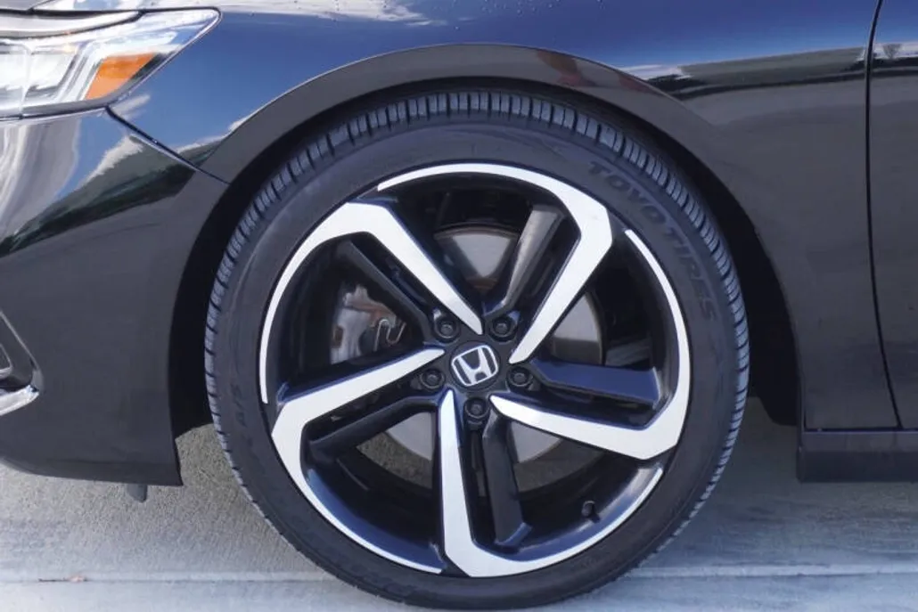 2022 Honda Accord Sport SE photo 1