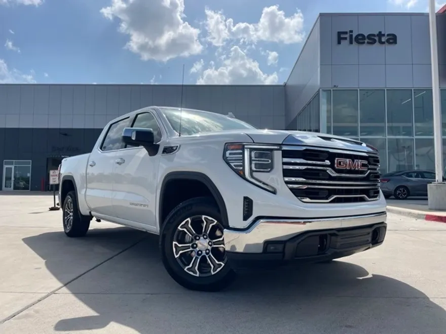 2024 Gmc Sierra 1500 SLT photo 1