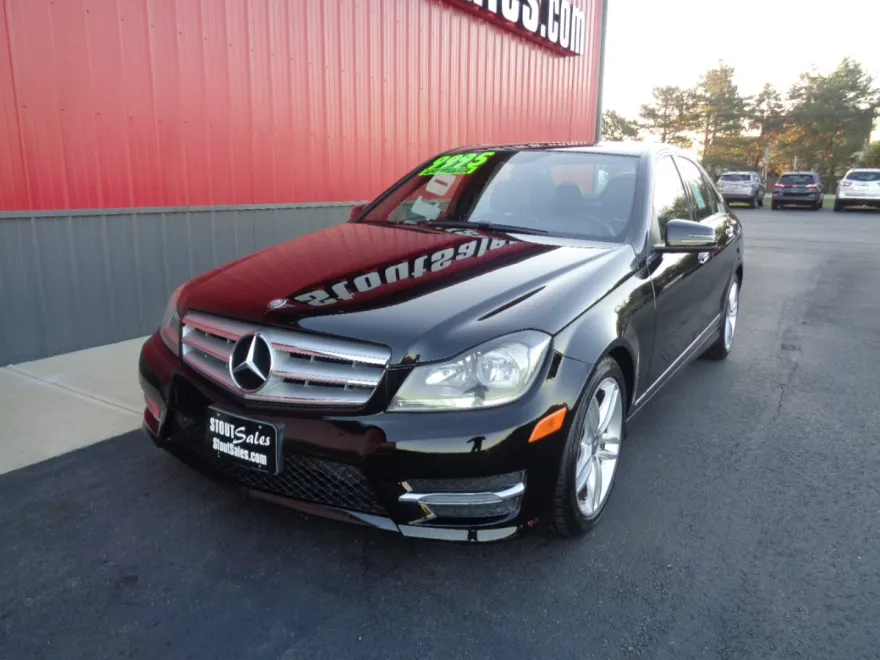 2013 Mercedes Benz C 300 4MATIC Sport Sedan photo 1
