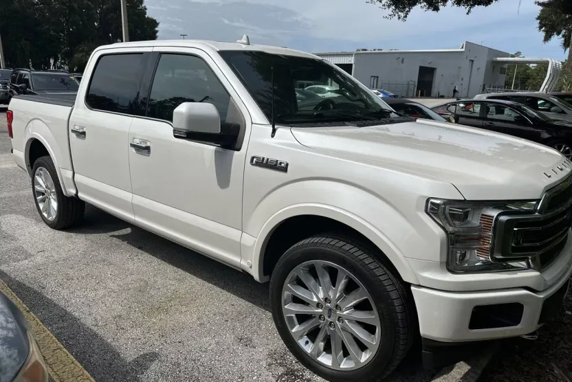 2019 Ford F-150 Limited photo 1