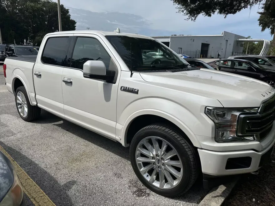 2019 Ford F-150 Limited photo 1