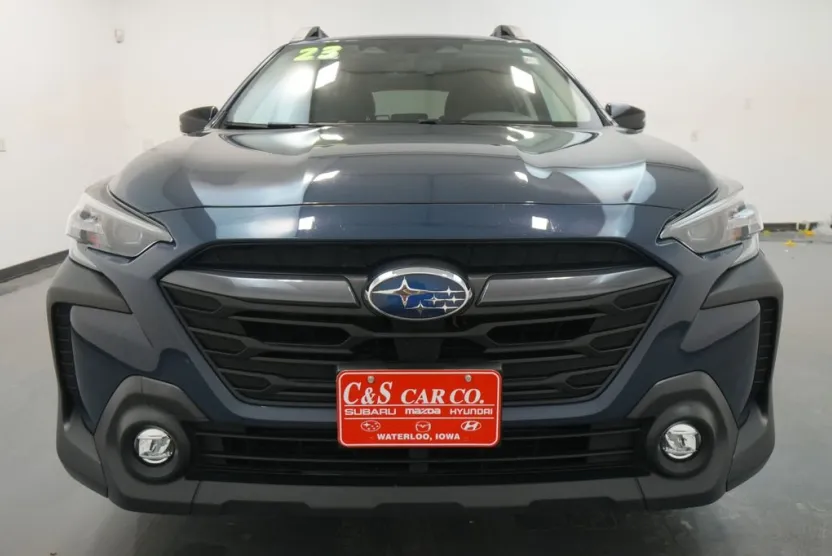 2023 Subaru Outback Premium photo 1