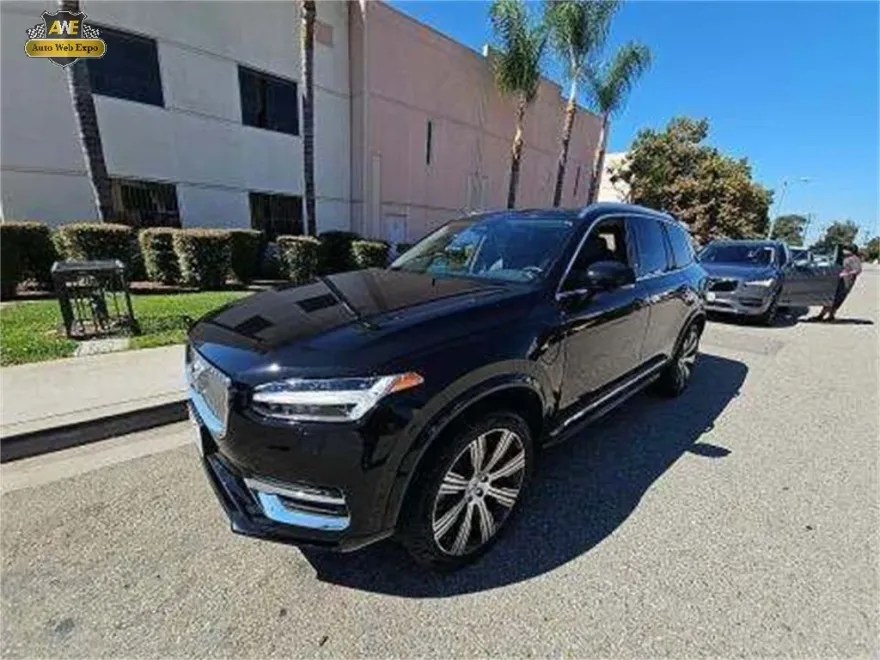 2023 Volvo XC90 Recharge T8 Plus photo 1