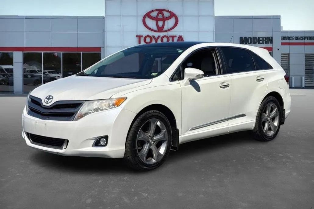 2013 Toyota Venza XLE photo 1