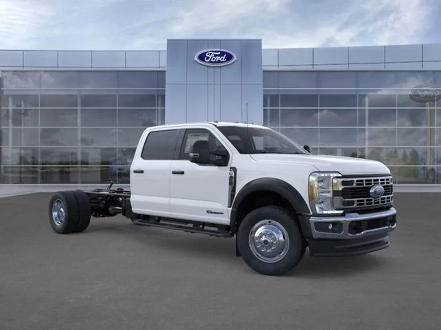 2025 Ford F-450 XL photo 1