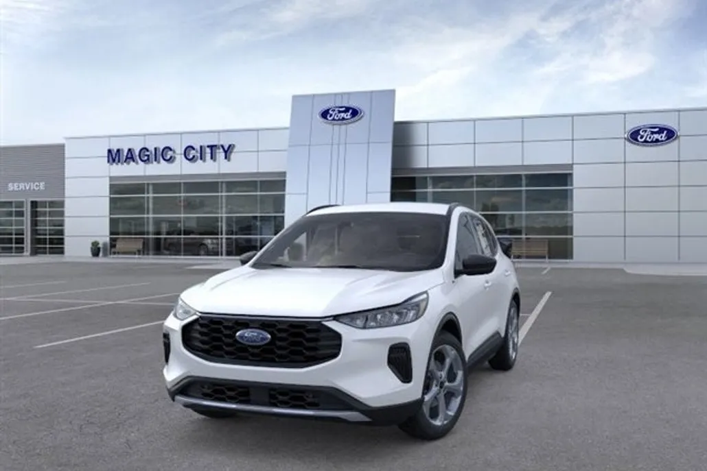 2025 Ford Escape ST-Line photo 1