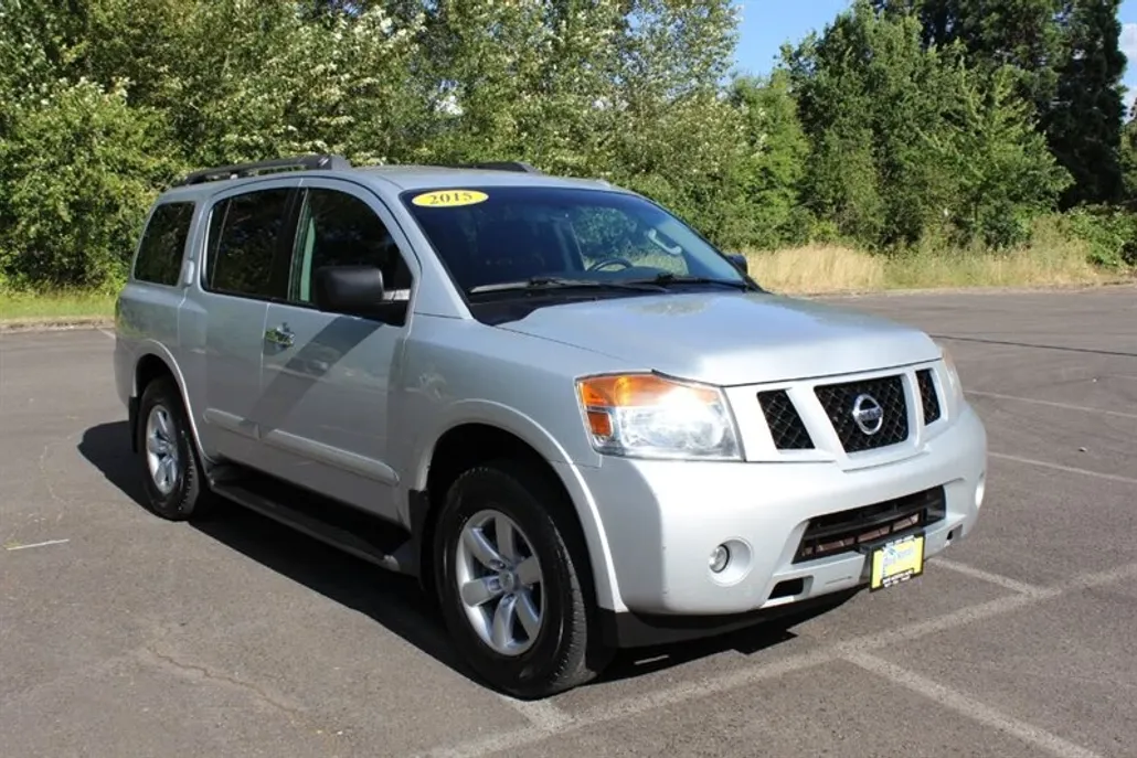 2015 Nissan Armada SV photo 1