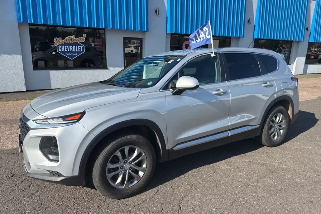 2020 Hyundai Santa Fe SE photo 1