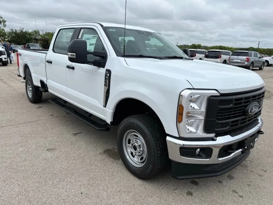 2025 Ford F-250 XL photo 1