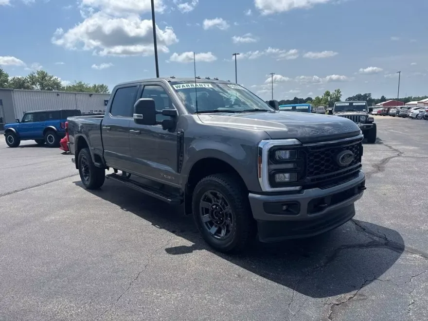 2025 Ford F-250 XLT photo 1
