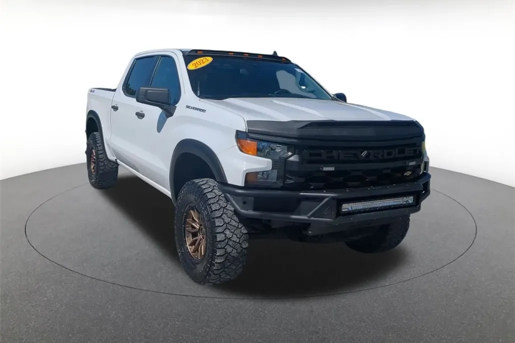 2023 Chevrolet Silverado 1500 Custom photo 1