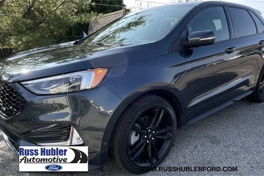 2024 Ford Edge ST photo 1