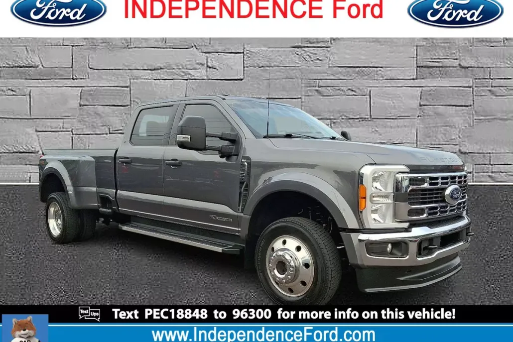 2023 Ford F-450 XLT photo 1