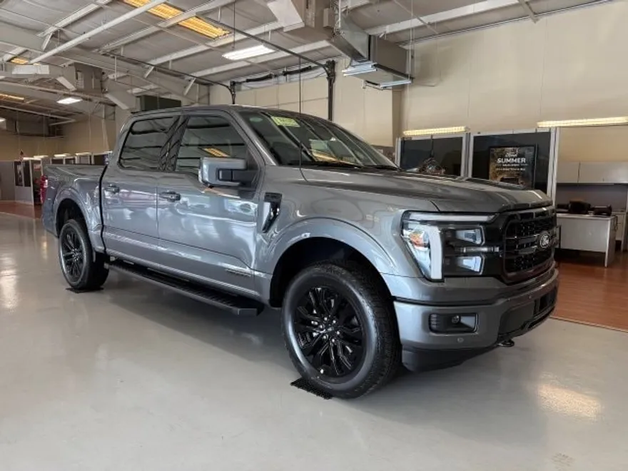 2025 Ford F-150 Lariat photo 1