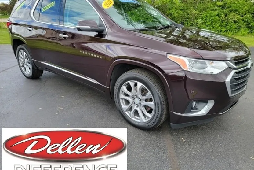2021 Chevrolet Traverse Premier photo 1