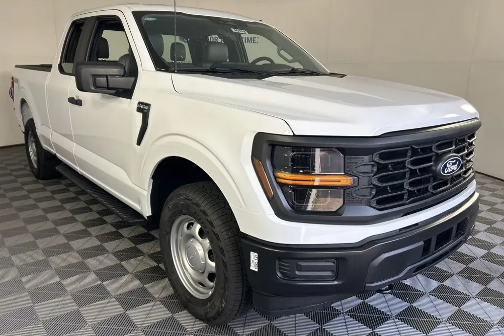 2025 Ford F-150 XL photo 1