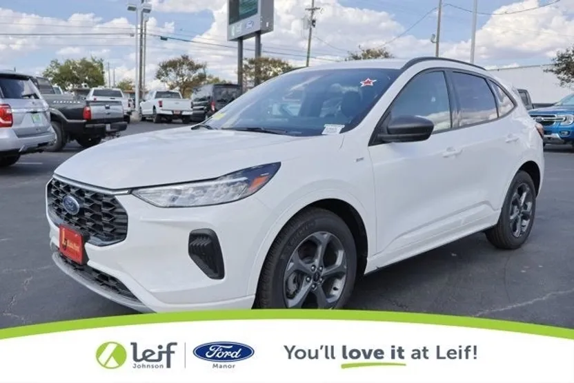 2024 Ford Escape Hybrid ST-Line photo 1