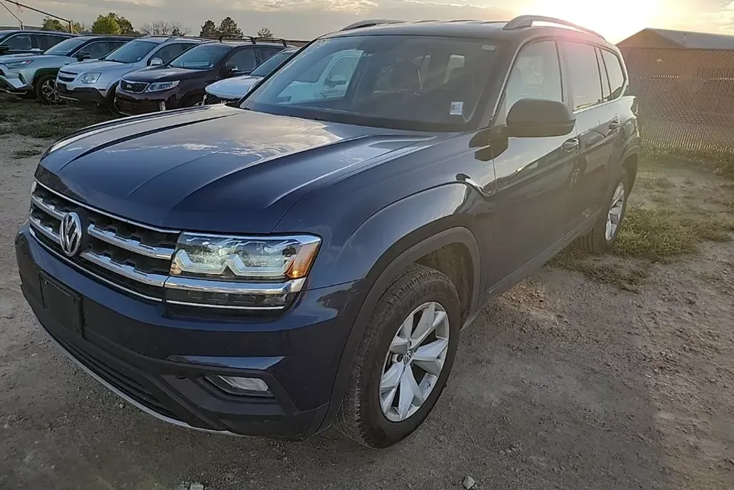 2018 Volkswagen Atlas V6 SE photo 1