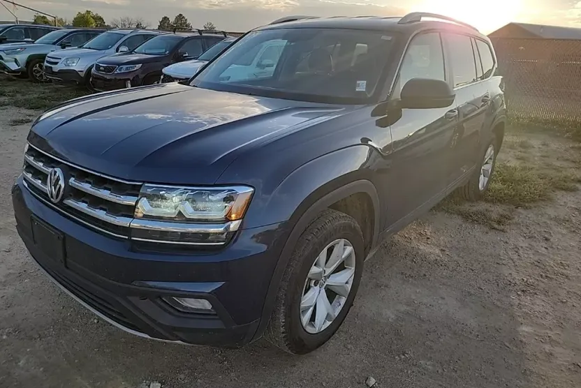 2018 Volkswagen Atlas V6 SE photo 1
