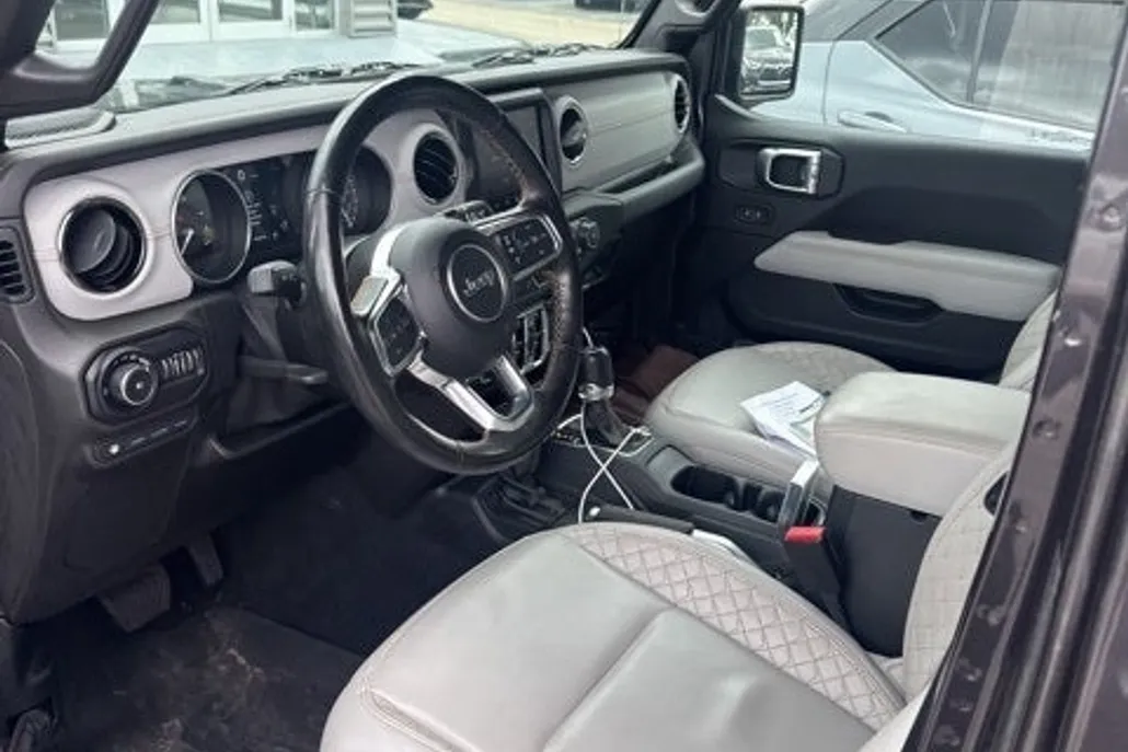 2021 Jeep Wrangler Unlimited Sahara High Altitude 4xe photo 1
