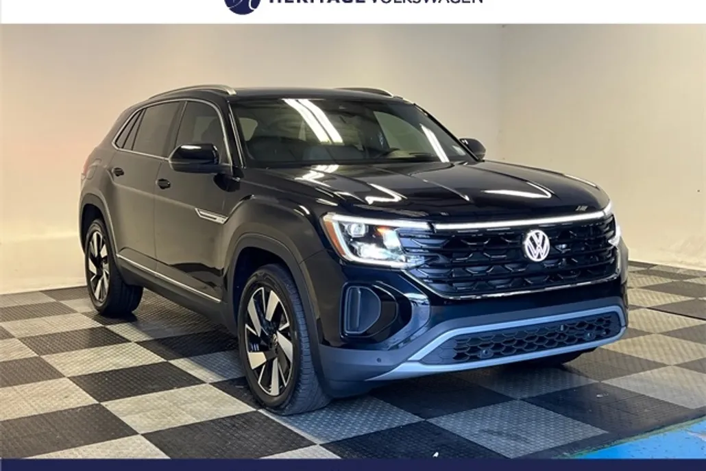 2026 Volkswagen Atlas Cross Sport SEL photo 1