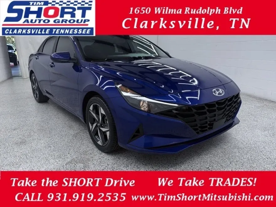 2023 Hyundai Elantra SEL photo 1