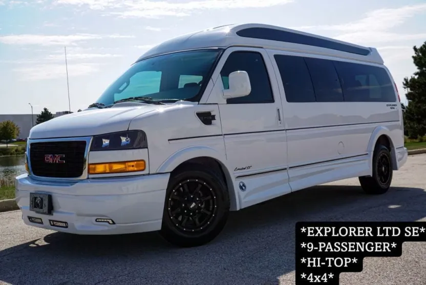 2023 Gmc Savana Passenger 2500 photo 1
