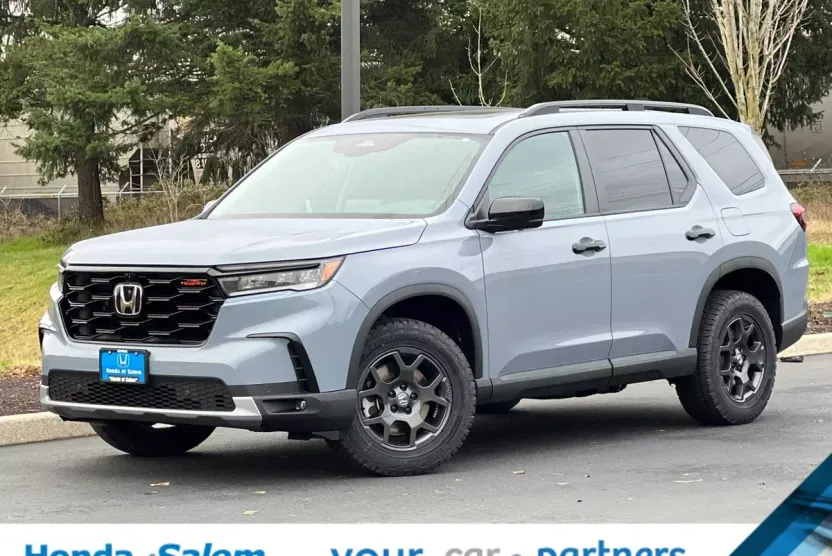 2025 Honda Pilot TrailSport photo 1