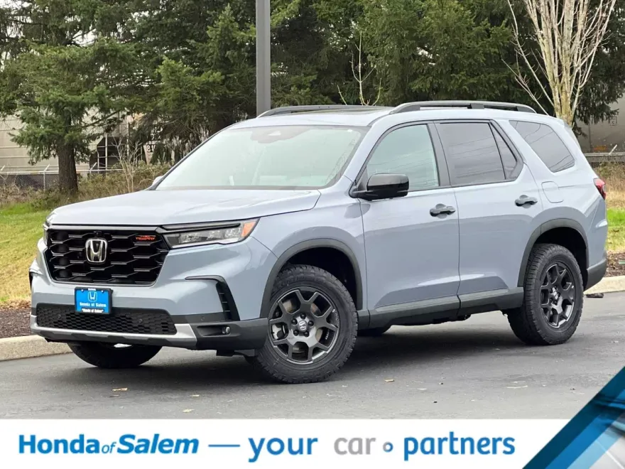 2025 Honda Pilot TrailSport photo 1