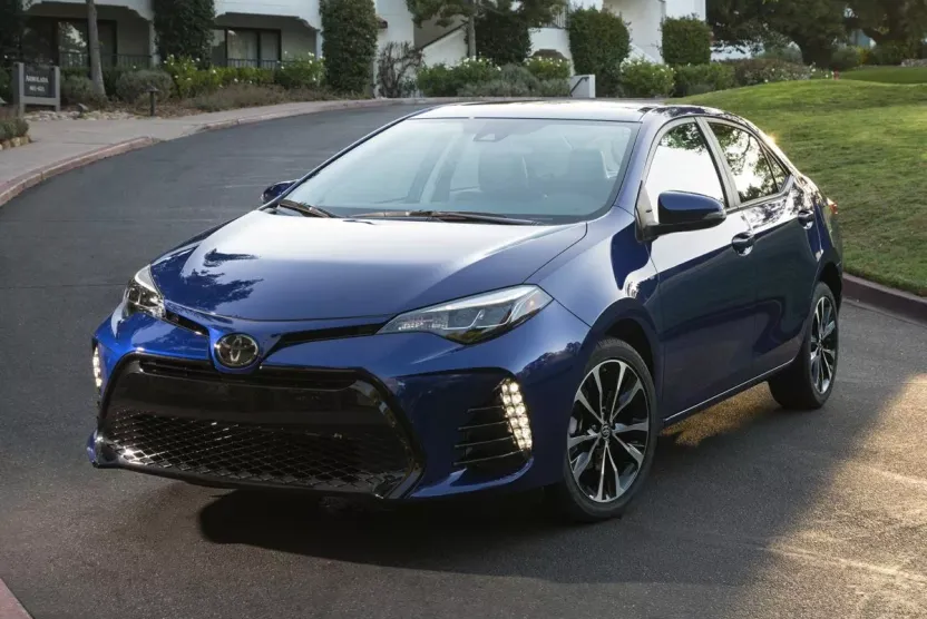 2019 Toyota Corolla XLE XSE photo 1