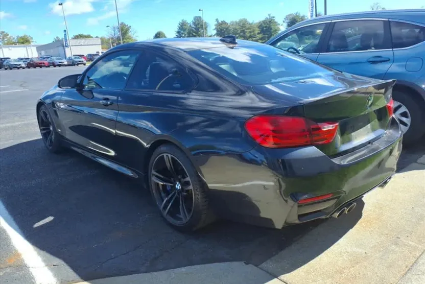 2016 Bmw M4 4-Series photo 1