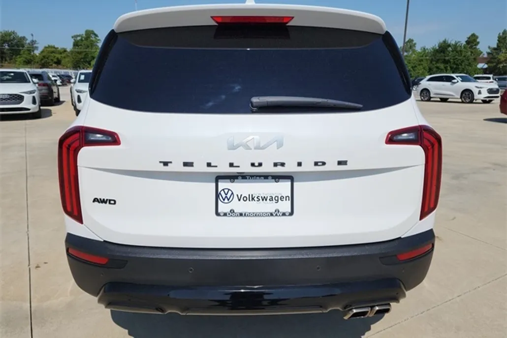 2022 Kia Telluride SX photo 1