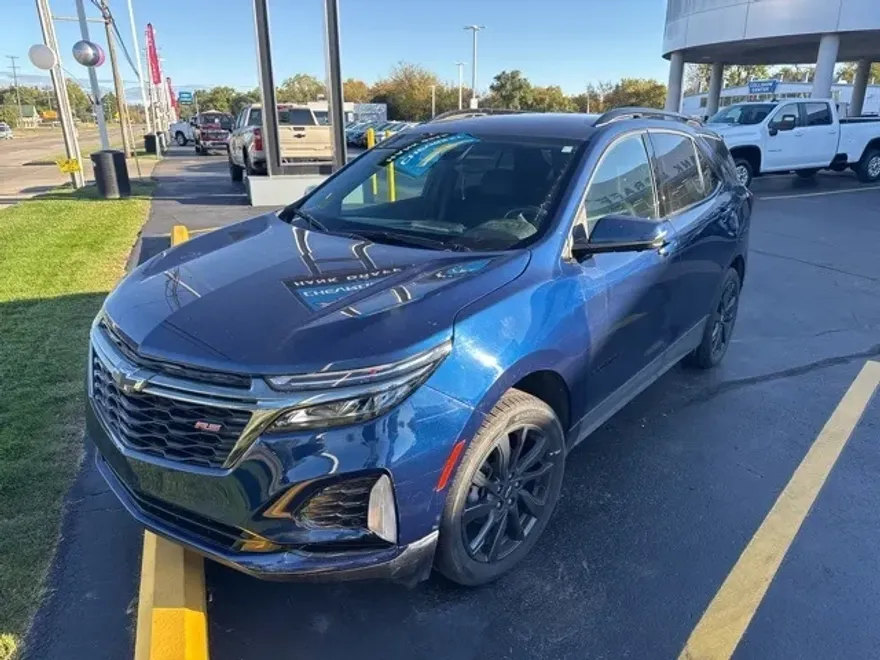 2022 Chevrolet Equinox RS photo 1