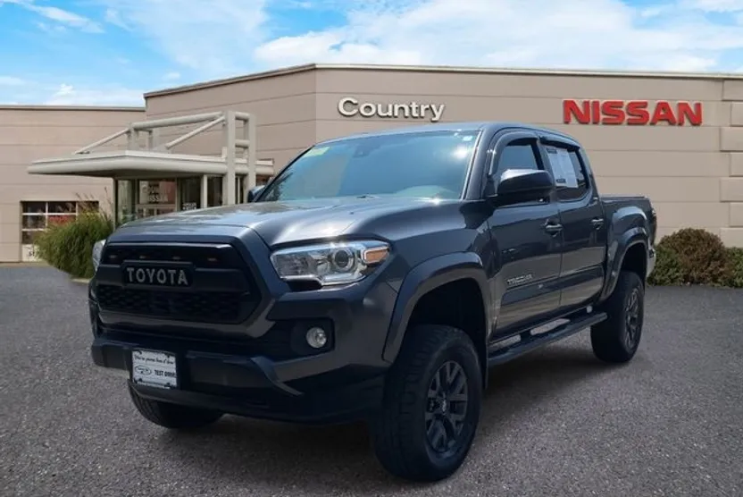 2021 Toyota Tacoma SR5 photo 1