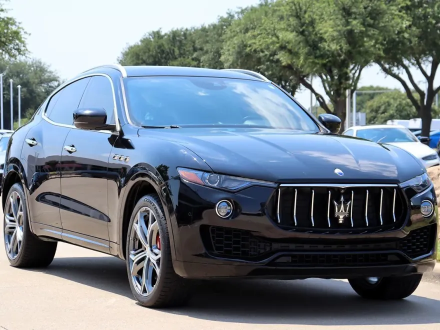 2019 Maserati Levante S photo 1