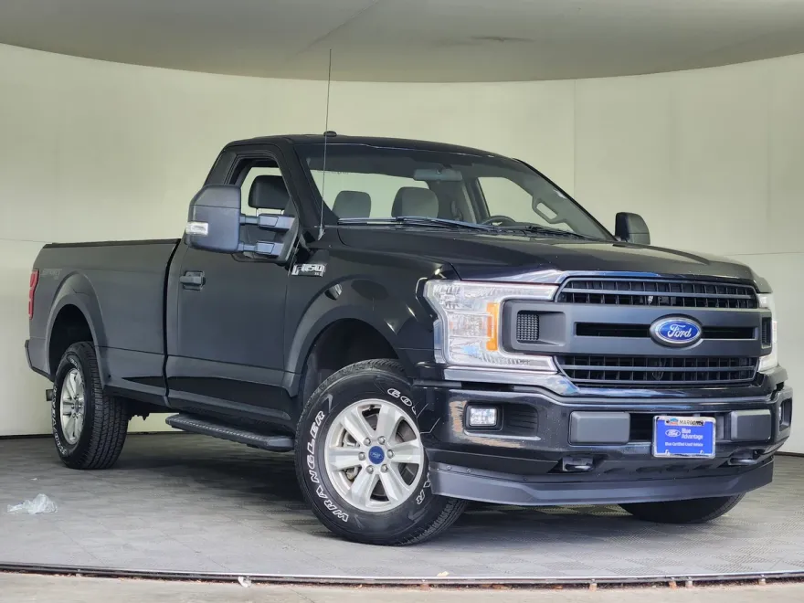 2025 Ford F-150 Lightning photo 1