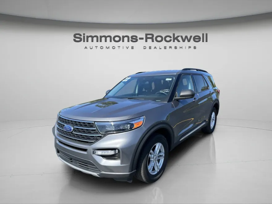 2022 Ford Explorer XLT photo 1